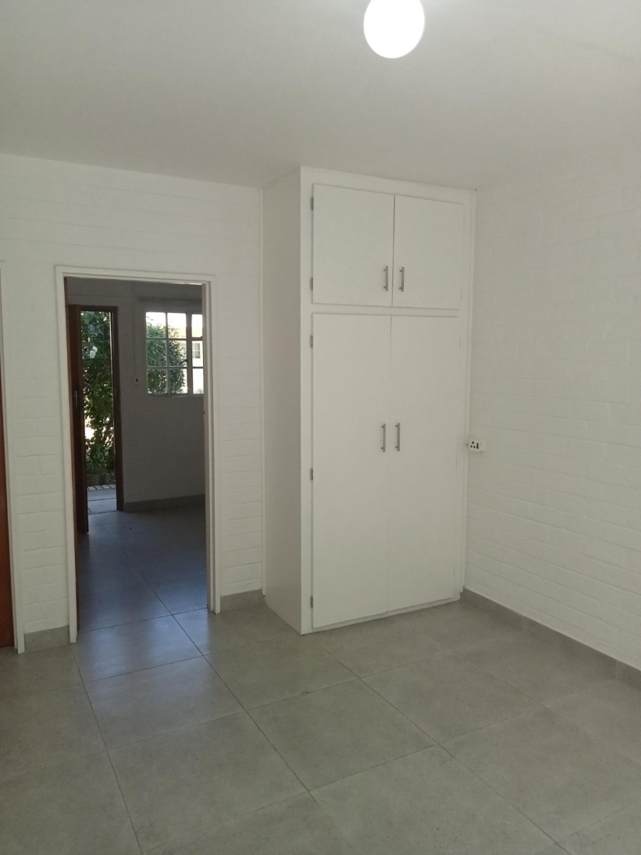 1 Bedroom Property for Sale in Newlands Western Cape